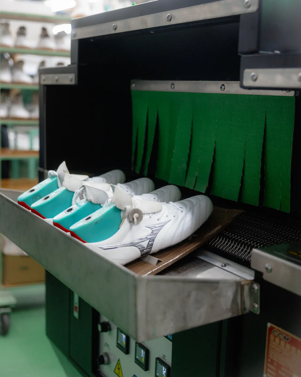 Mizuno | Japan Factory — frame 49