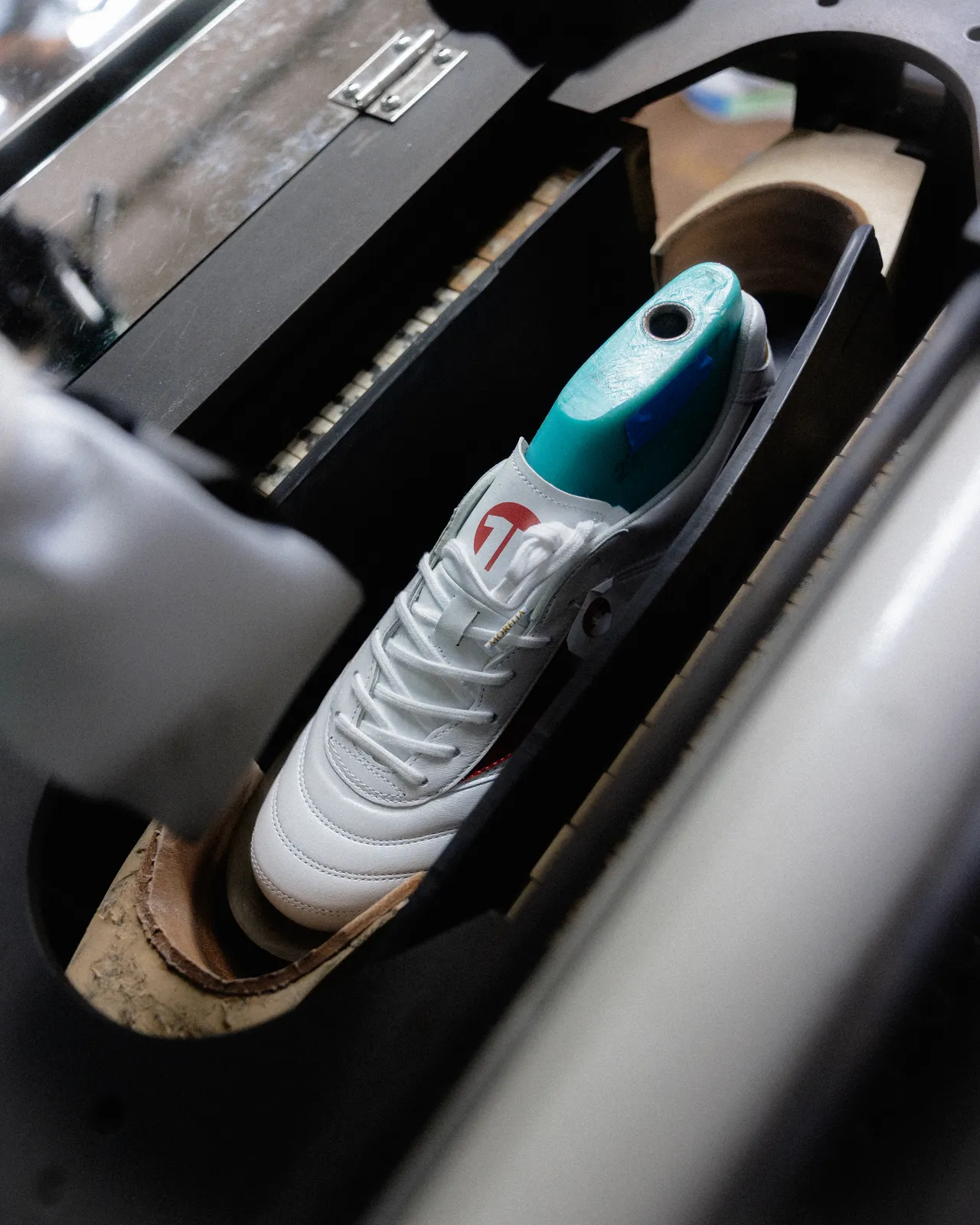 Mizuno | Japan Factory — frame 58