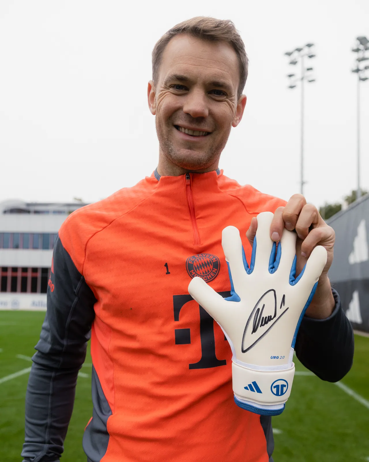 Bayern Munich × adidas — frame 5