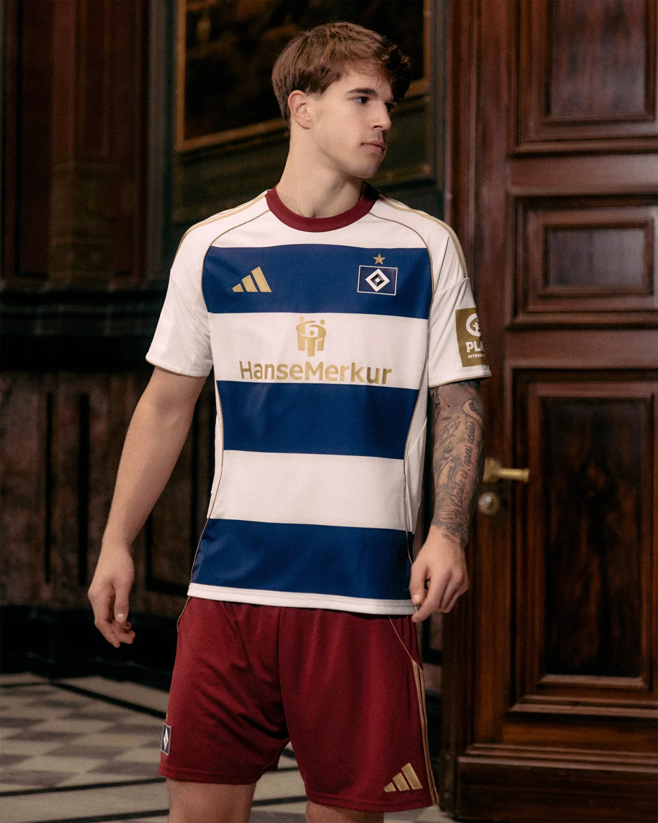 HSV Sondertrikot — frame 12
