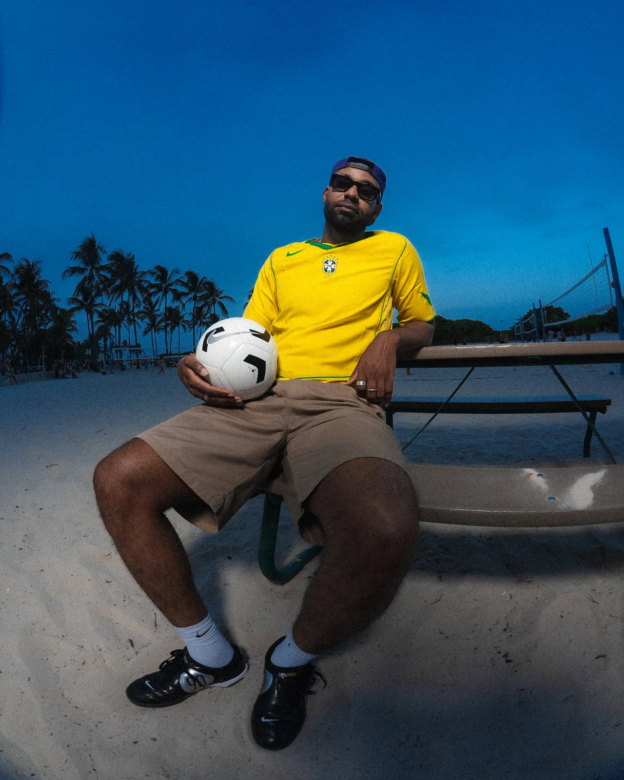 Nike Total 90 — Miami — frame 14