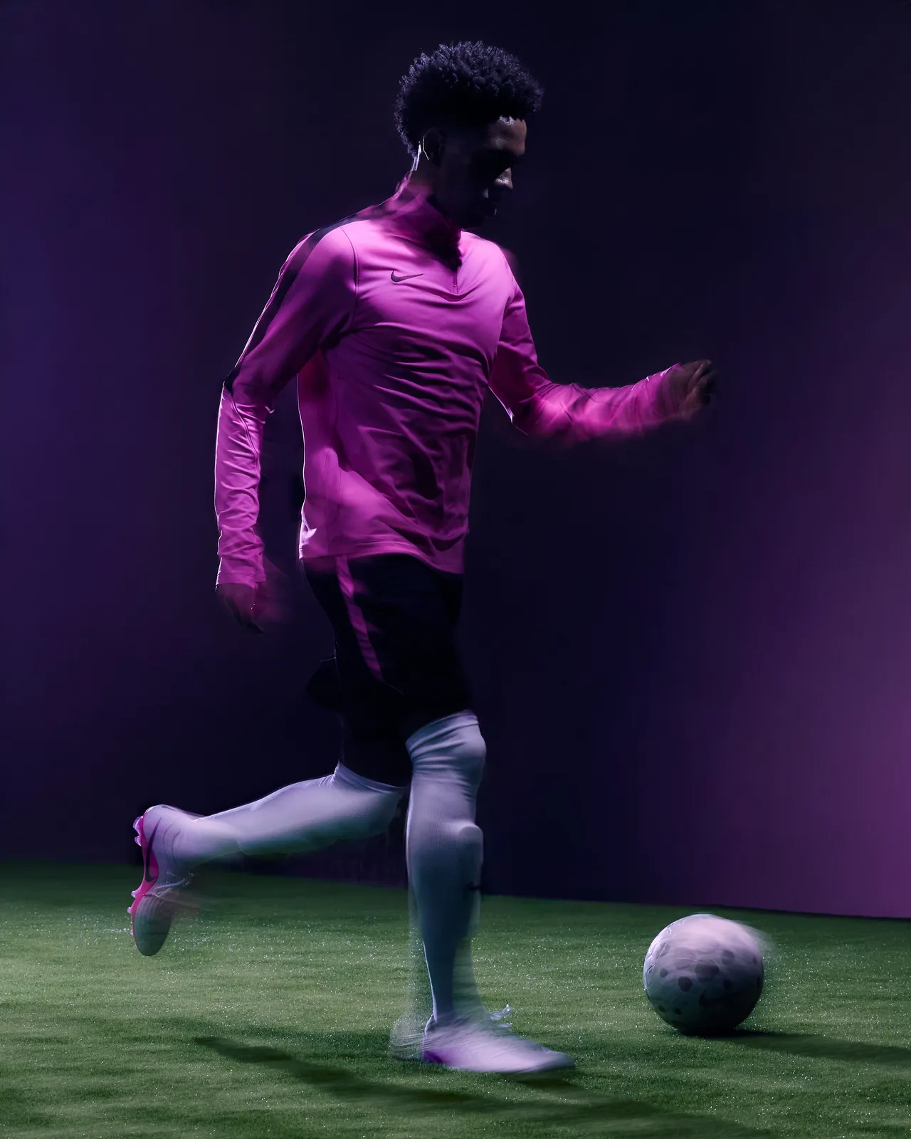 Nike × Estêvão — frame 19