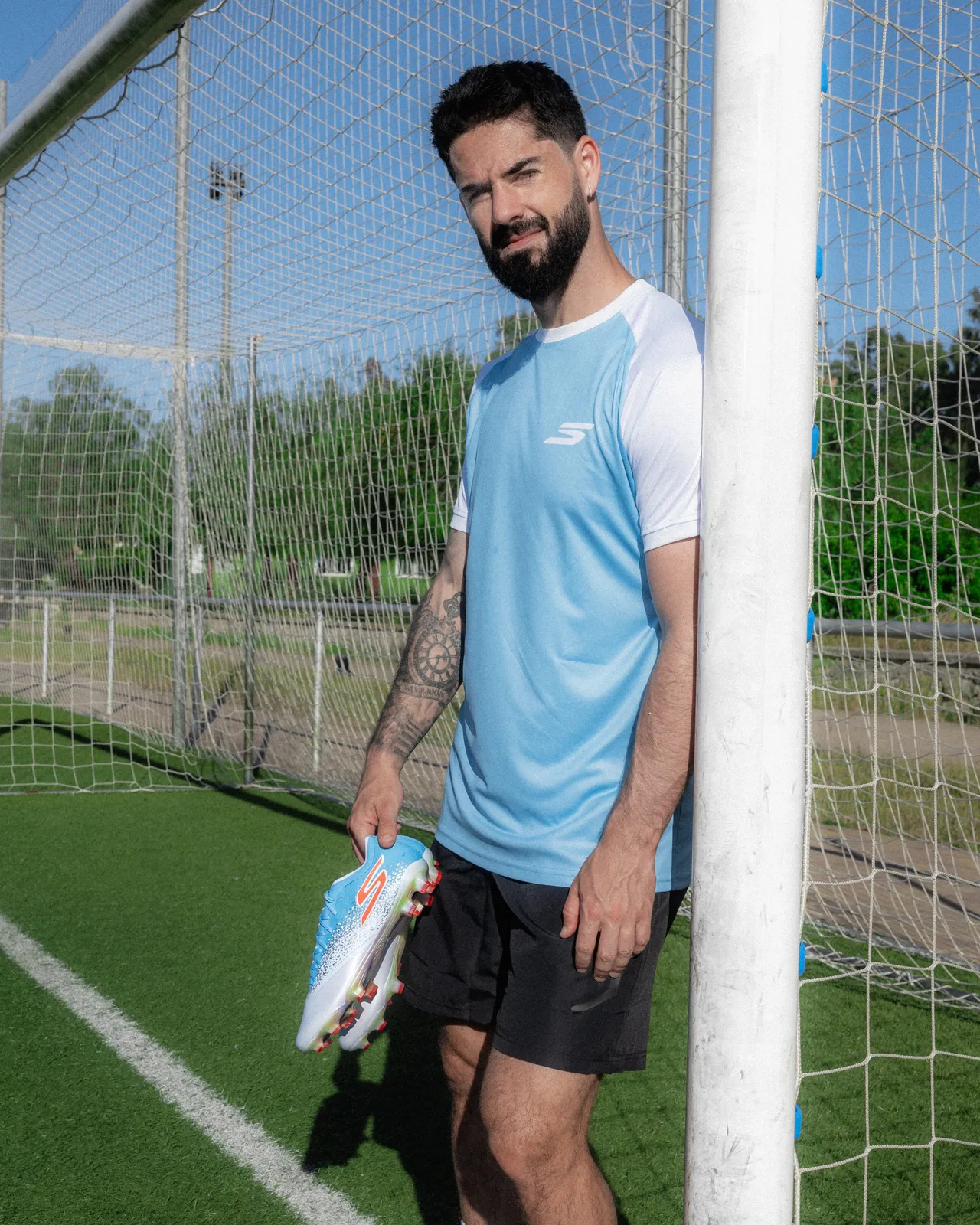 Skechers × Isco — frame 5