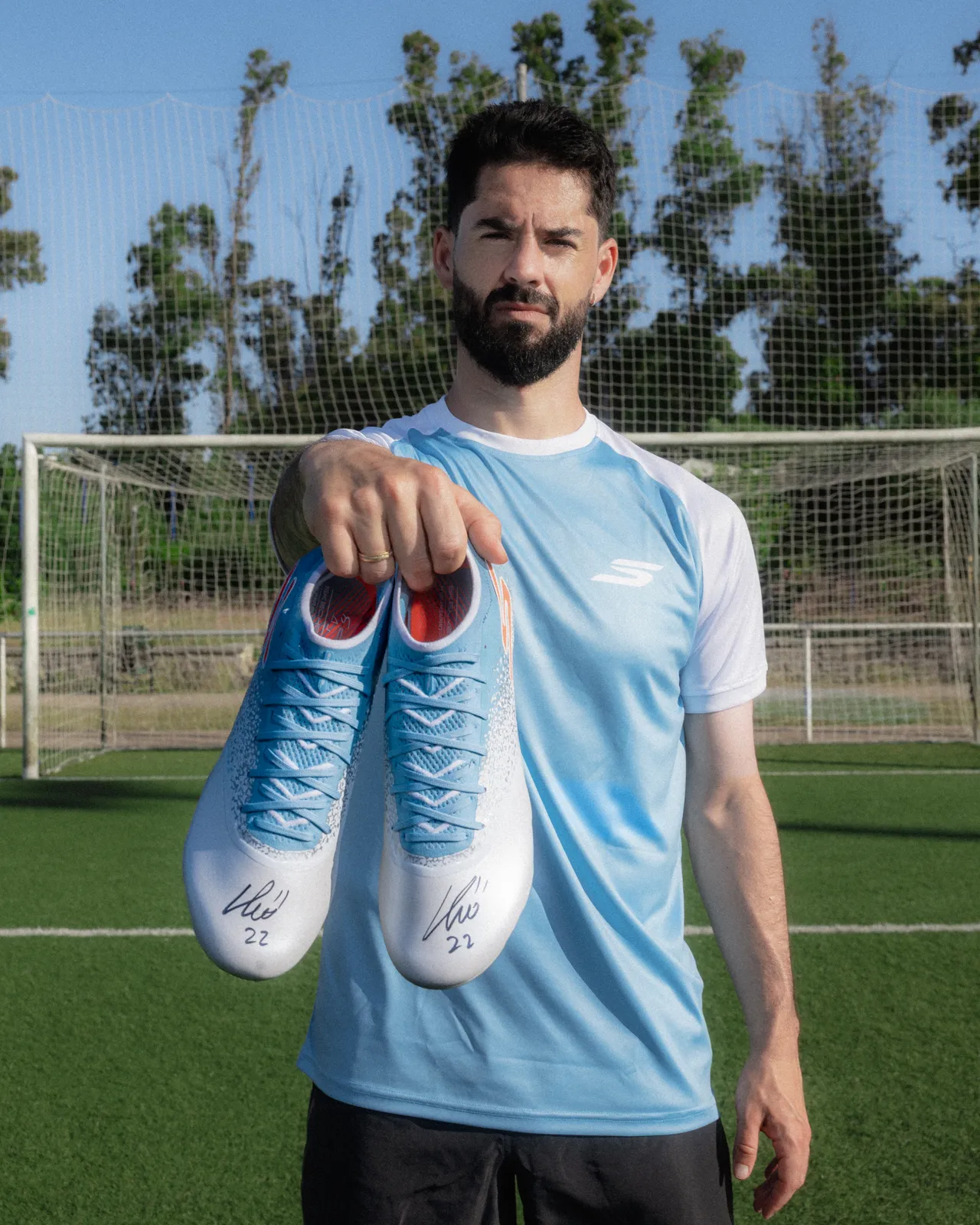Skechers × Isco — frame 7
