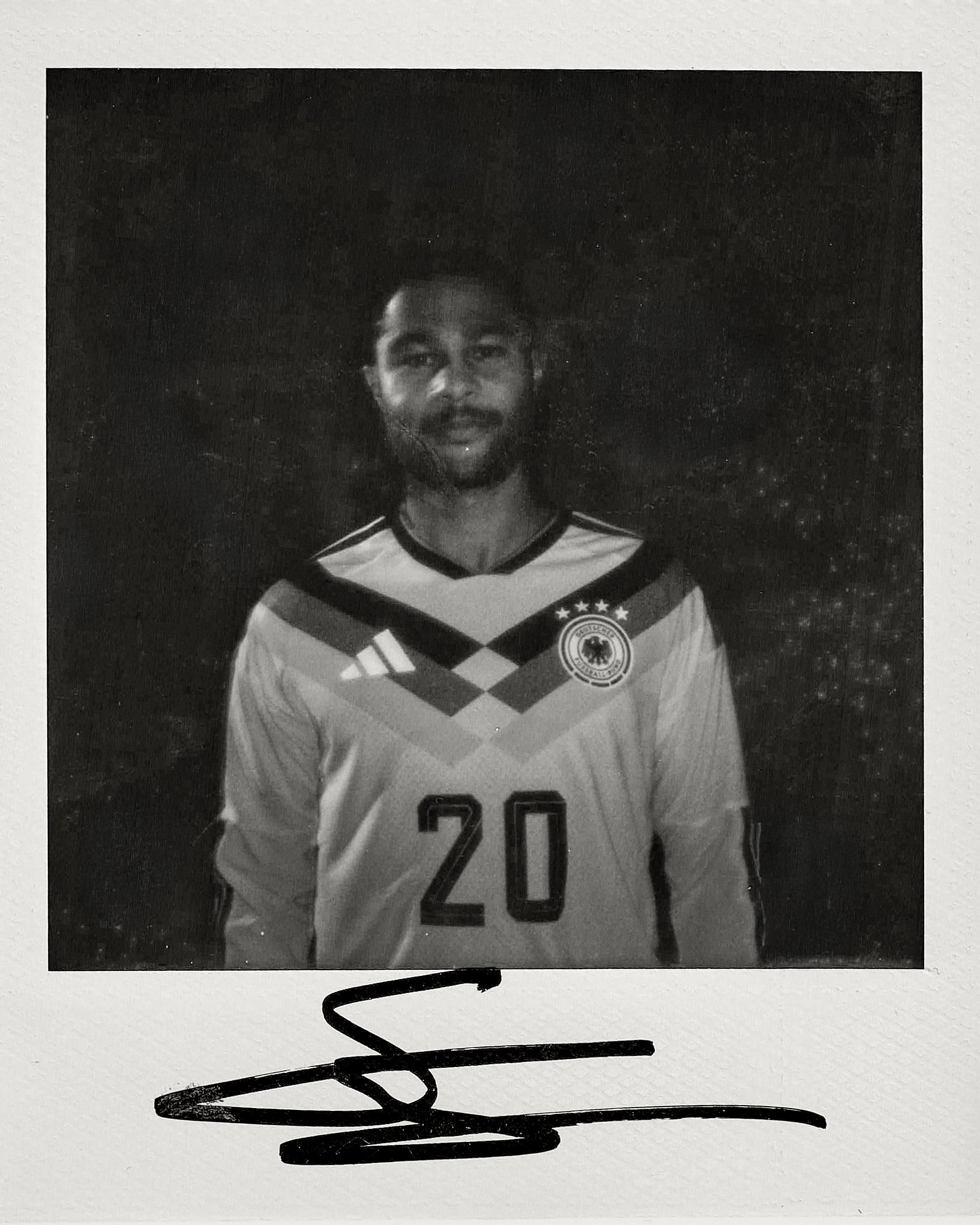 Polaroid 24